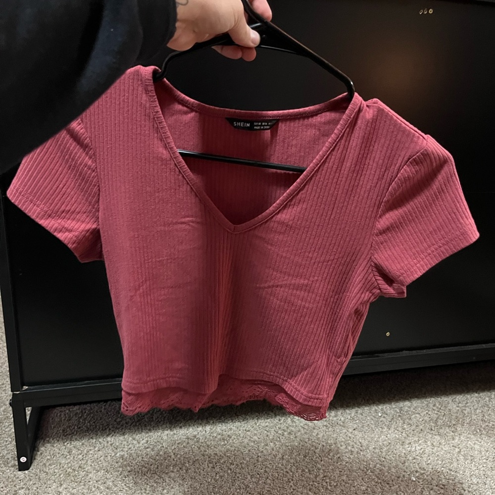crop top tee